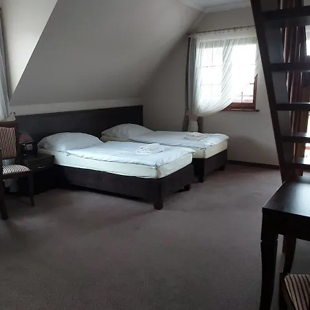 Gosciniec Nad Zalewem Inn
