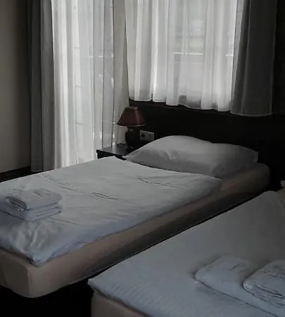 宾馆 Gosciniec Nad Zalewem Podgórzyn