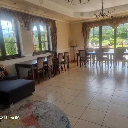 Gosciniec Nad Zalewem 宾馆 *