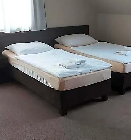 Fogadó Gosciniec Nad Zalewem *