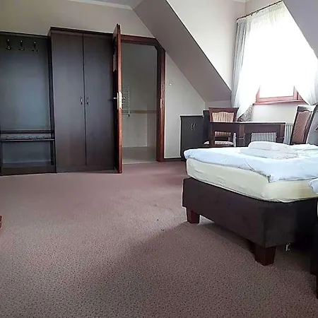 Fogadó Gosciniec Nad Zalewem